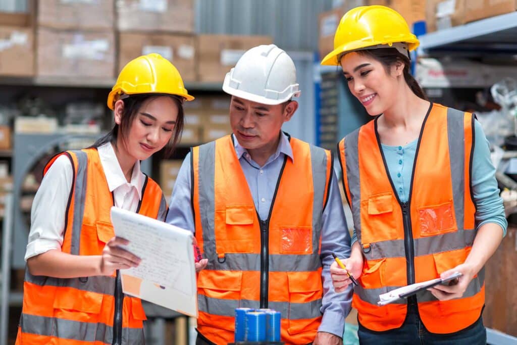 team-foreman-or-team-worker-work-at-factory-site-c-MA8E6BX.jpg